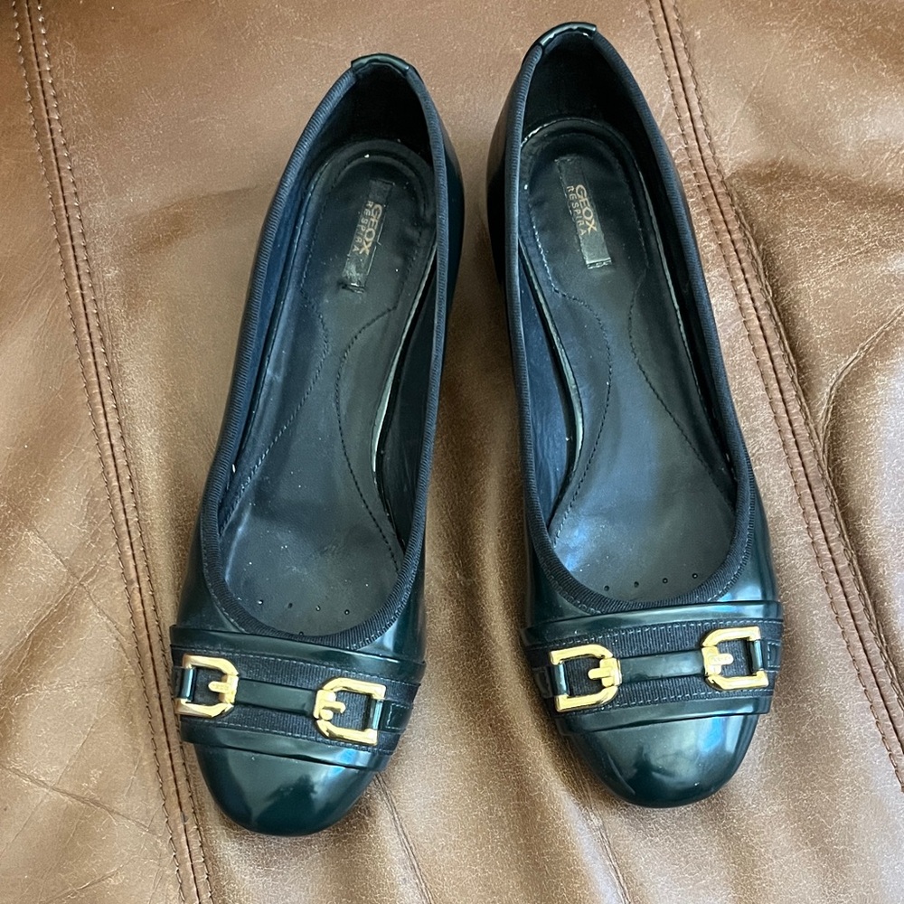 Geox patent leather shoes